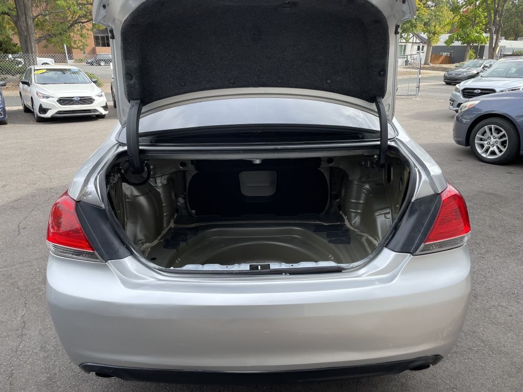 Toyota Avalon Base 2011 Toyota Avalon Base 2011