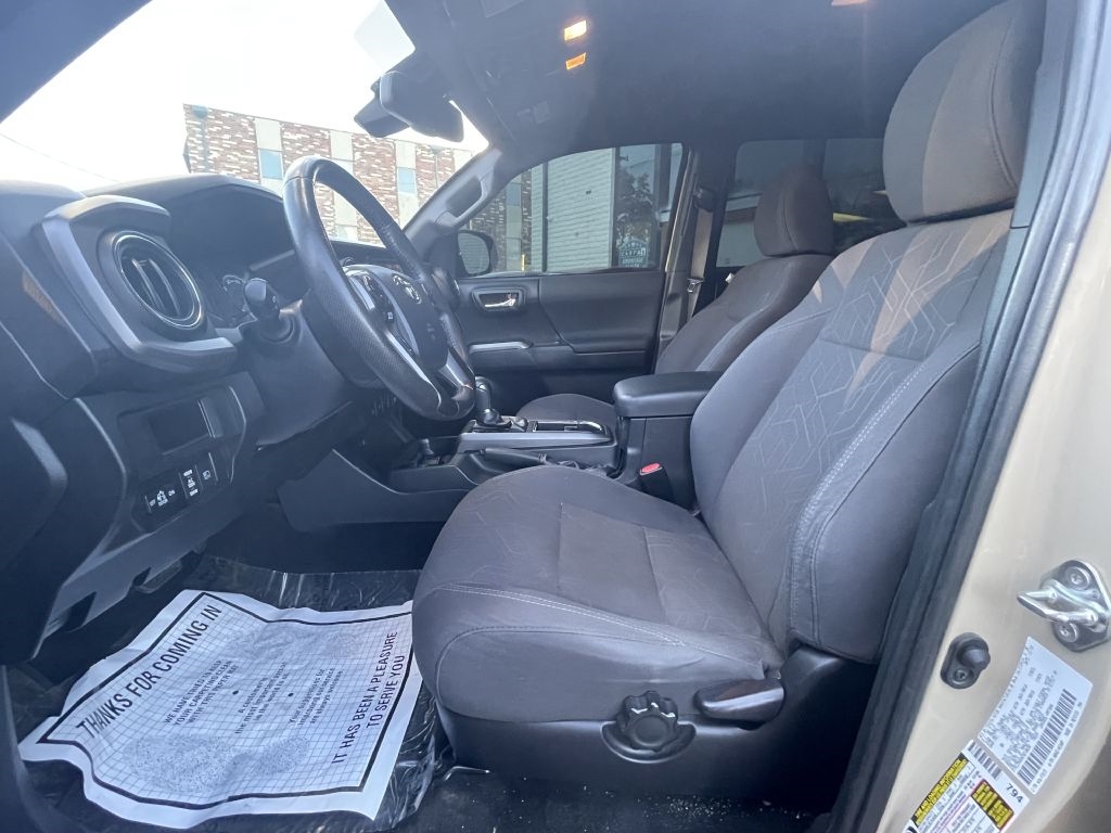 Toyota Tacoma SR5 Double Cab Long Bed V6 6AT 4WD 2019 Toyota Tacoma SR5 Double Cab Long Bed V6 6AT 4WD 2019