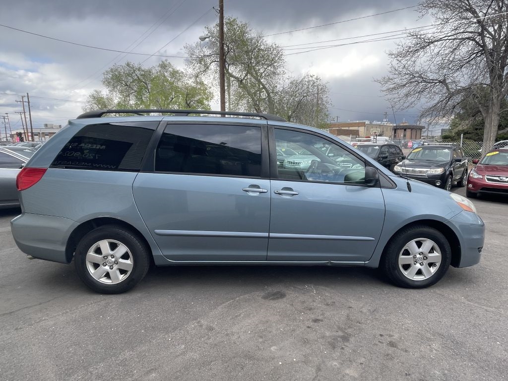 Toyota Sienna CE FWD 7-Passenger 2008 Toyota Sienna CE FWD 7-Passenger 2008