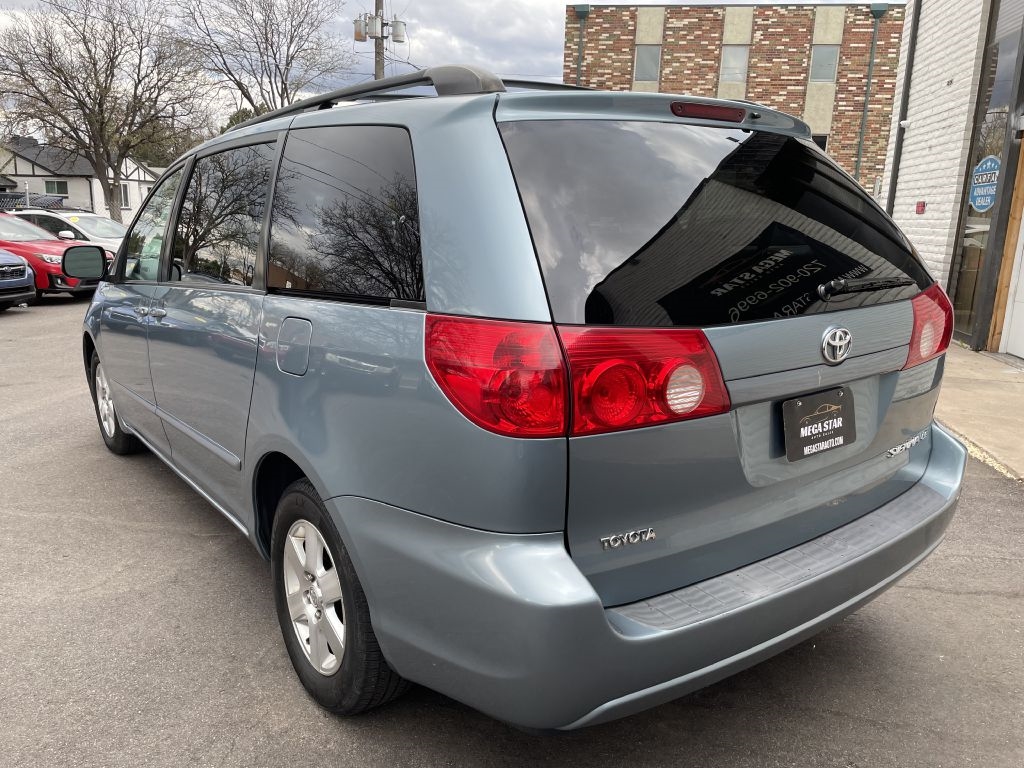 Toyota Sienna CE FWD 7-Passenger 2008 Toyota Sienna CE FWD 7-Passenger 2008