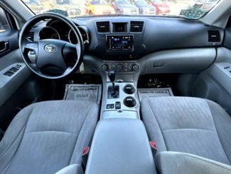 Toyota Highlander Base 4WD 2012 Toyota Highlander Base 4WD 2012