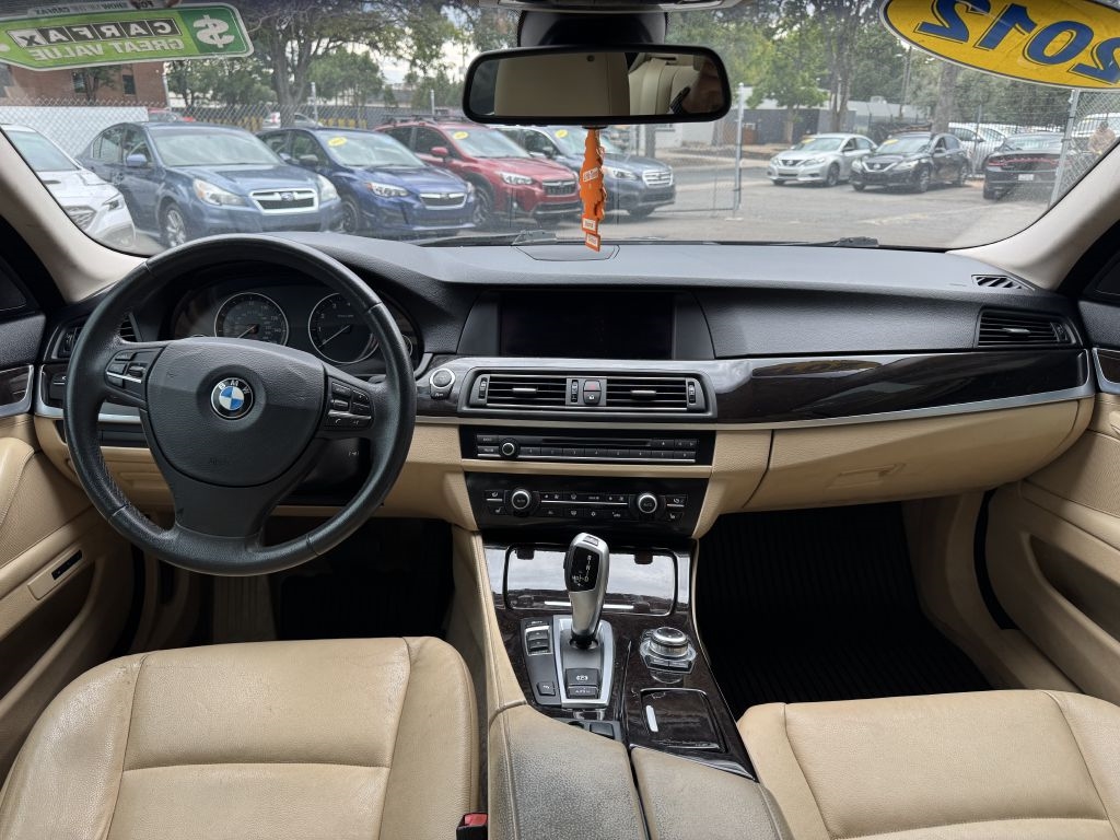 BMW 5-Series 528i 2012 BMW 5-Series 528i 2012