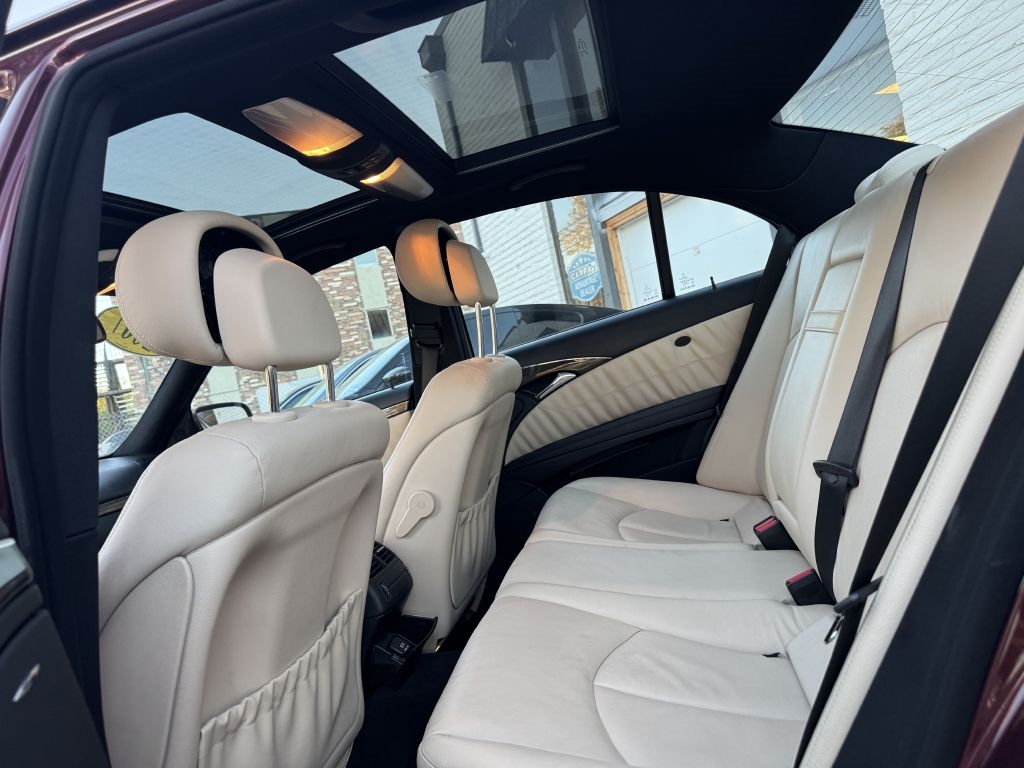 Mercedes-Benz E-Class E350 4MATIC 2007 Mercedes-Benz E-Class E350 4MATIC 2007