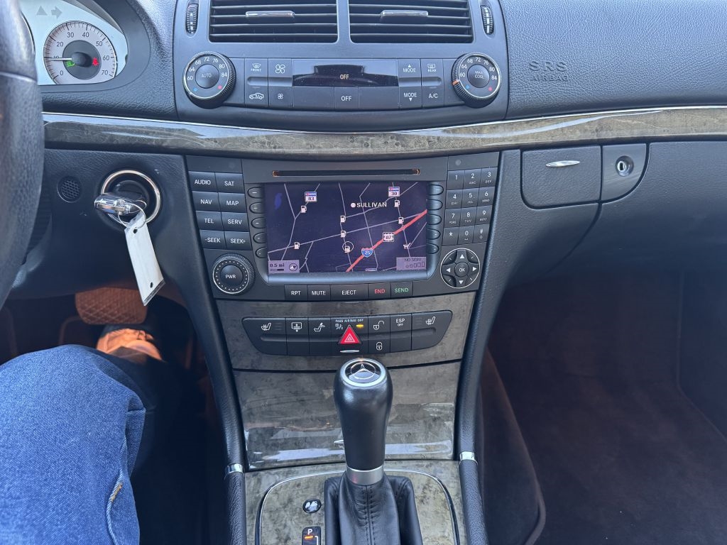 Mercedes-Benz E-Class E350 4MATIC 2007 Mercedes-Benz E-Class E350 4MATIC 2007