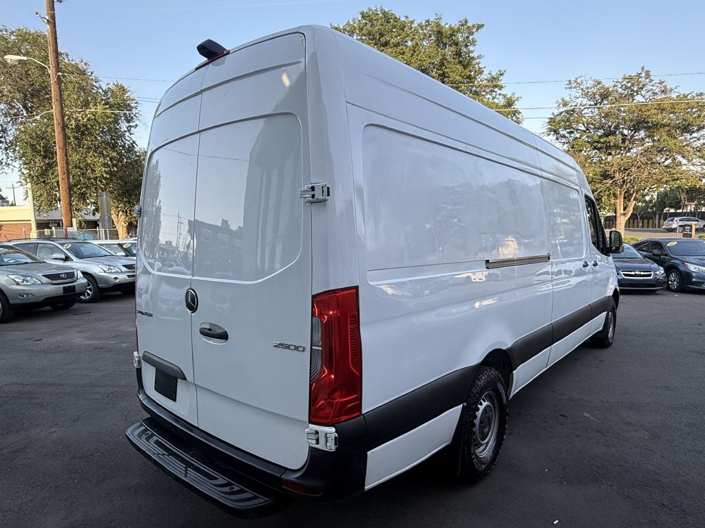 Mercedes-Benz Sprinter 2500 170-in. WB 2021 Mercedes-Benz Sprinter 2500 170-in. WB 2021