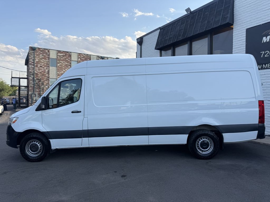 Mercedes-Benz Sprinter 2500 170-in. WB 2021 Mercedes-Benz Sprinter 2500 170-in. WB 2021