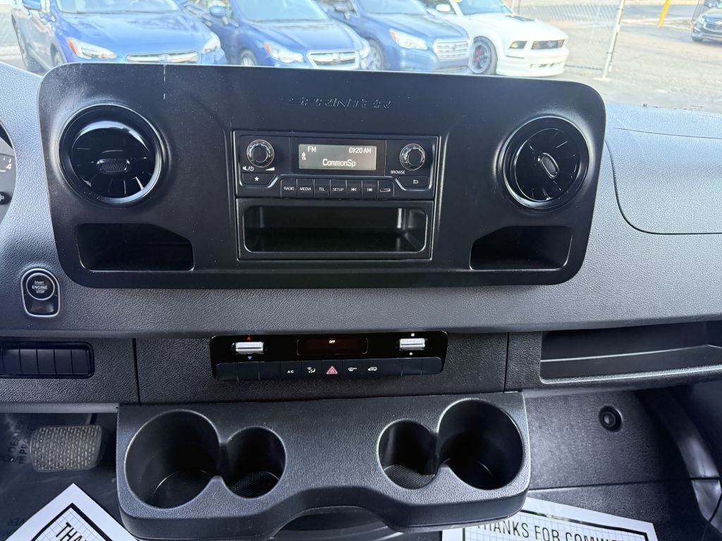 Mercedes-Benz Sprinter 2500 170-in. WB 2021 Mercedes-Benz Sprinter 2500 170-in. WB 2021