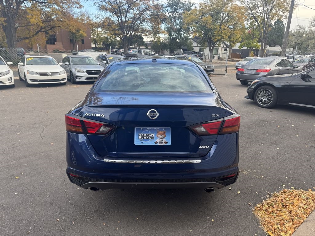 Nissan Altima 2.5 SR AWD 2021 Nissan Altima 2.5 SR AWD 2021