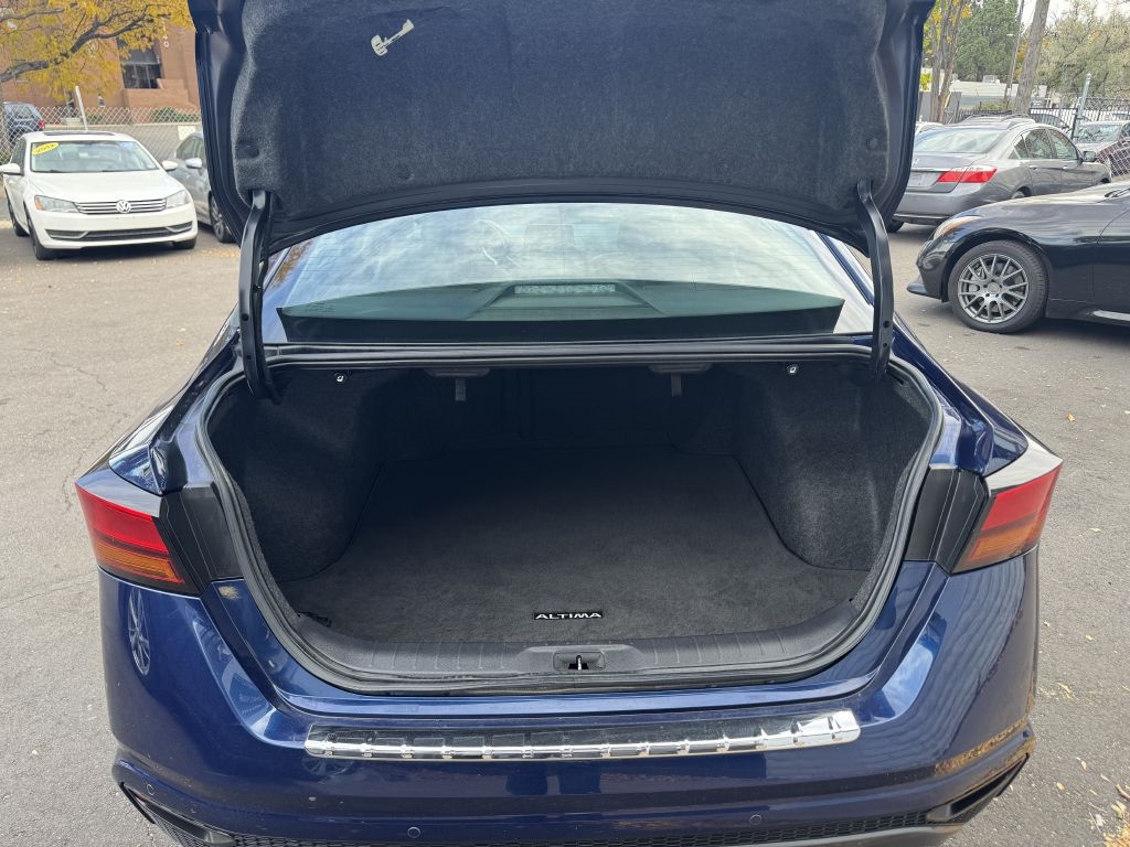 Nissan Altima 2.5 SR AWD 2021 Nissan Altima 2.5 SR AWD 2021