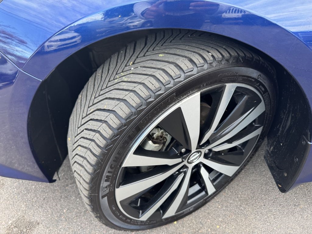 Nissan Altima 2.5 SR AWD 2021 Nissan Altima 2.5 SR AWD 2021