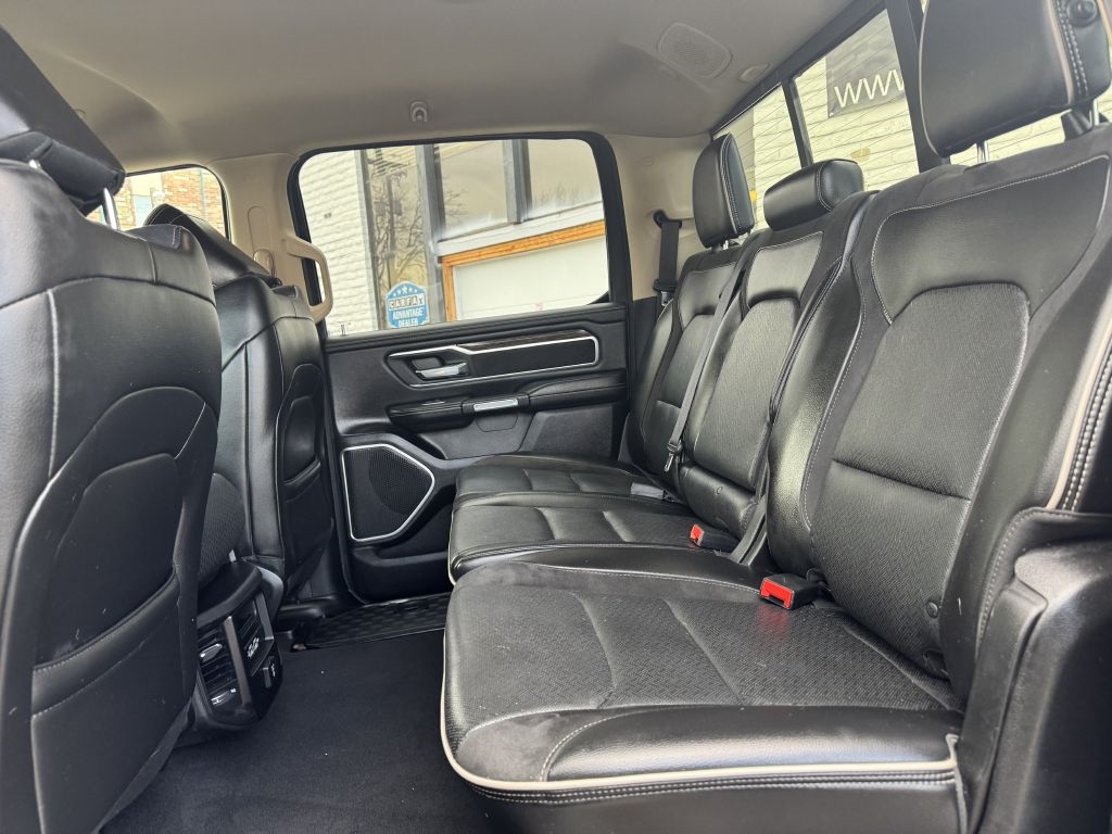 RAM 1500 Laramie Crew Cab SWB 4WD 2019