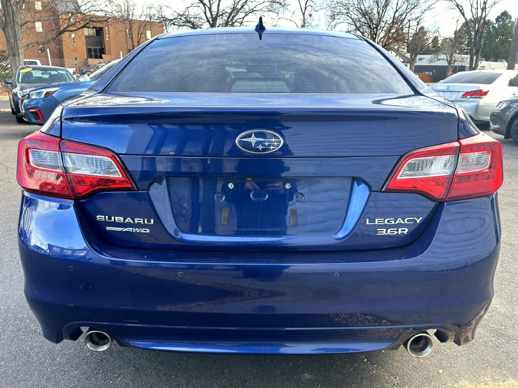 Subaru Legacy 3.6R Limited 2017
