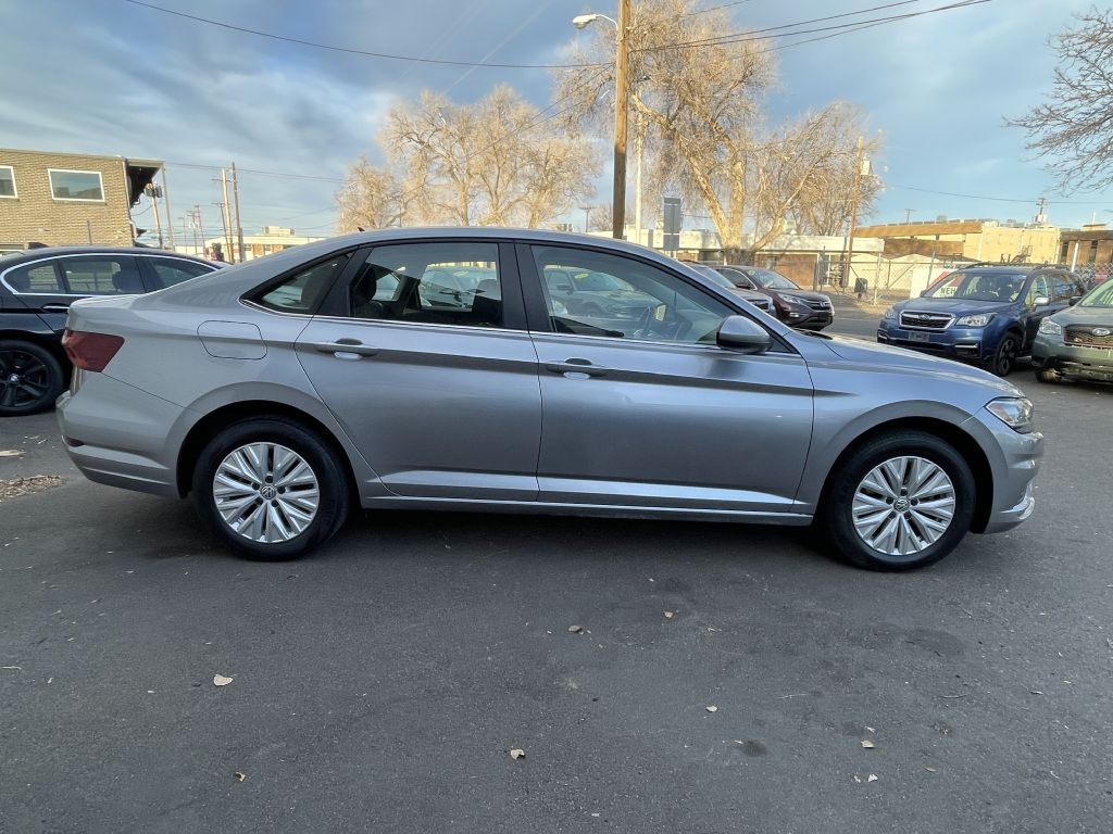 Volkswagen Jetta 1.4T S 8A 2019