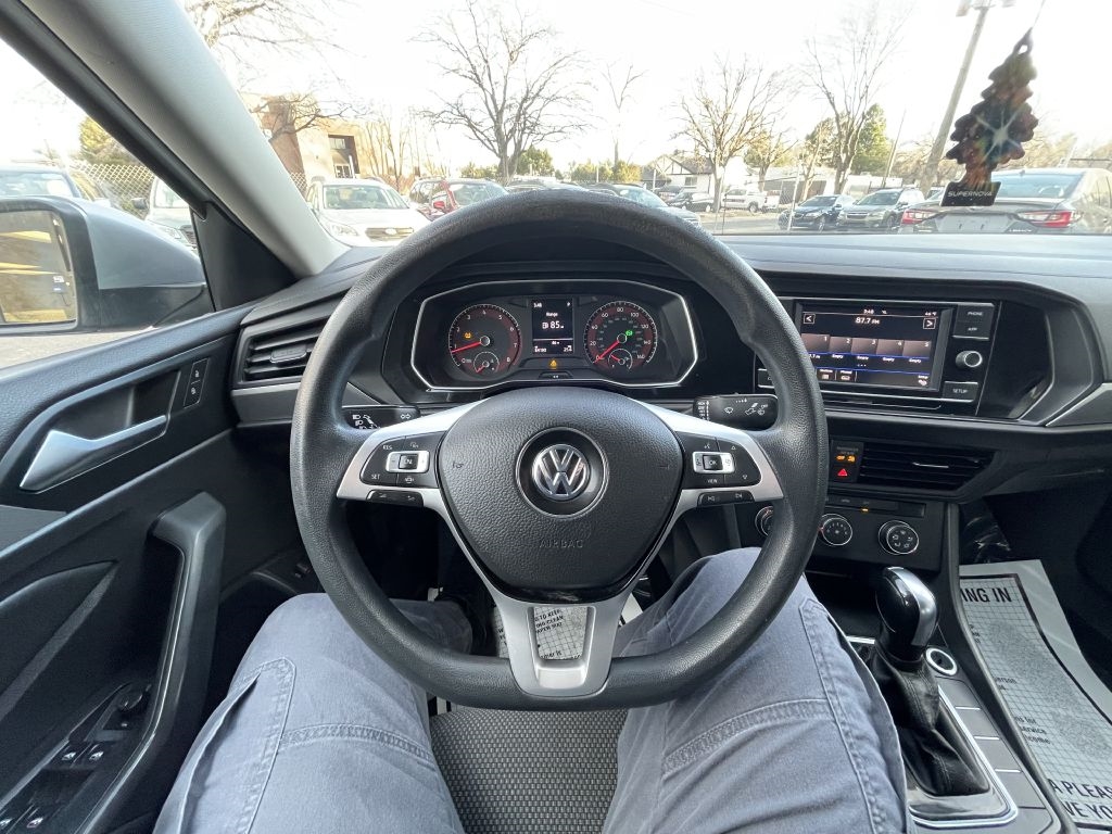 Volkswagen Jetta 1.4T S 8A 2019