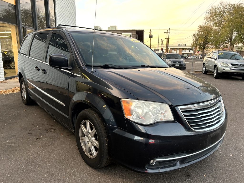 Chrysler Town & Country Touring 2013