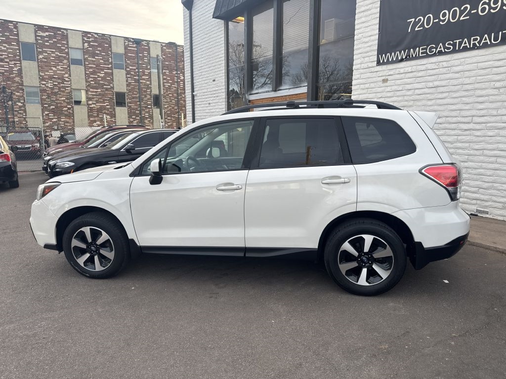 Subaru Forester 2.5i Premium PZEV CVT 2017