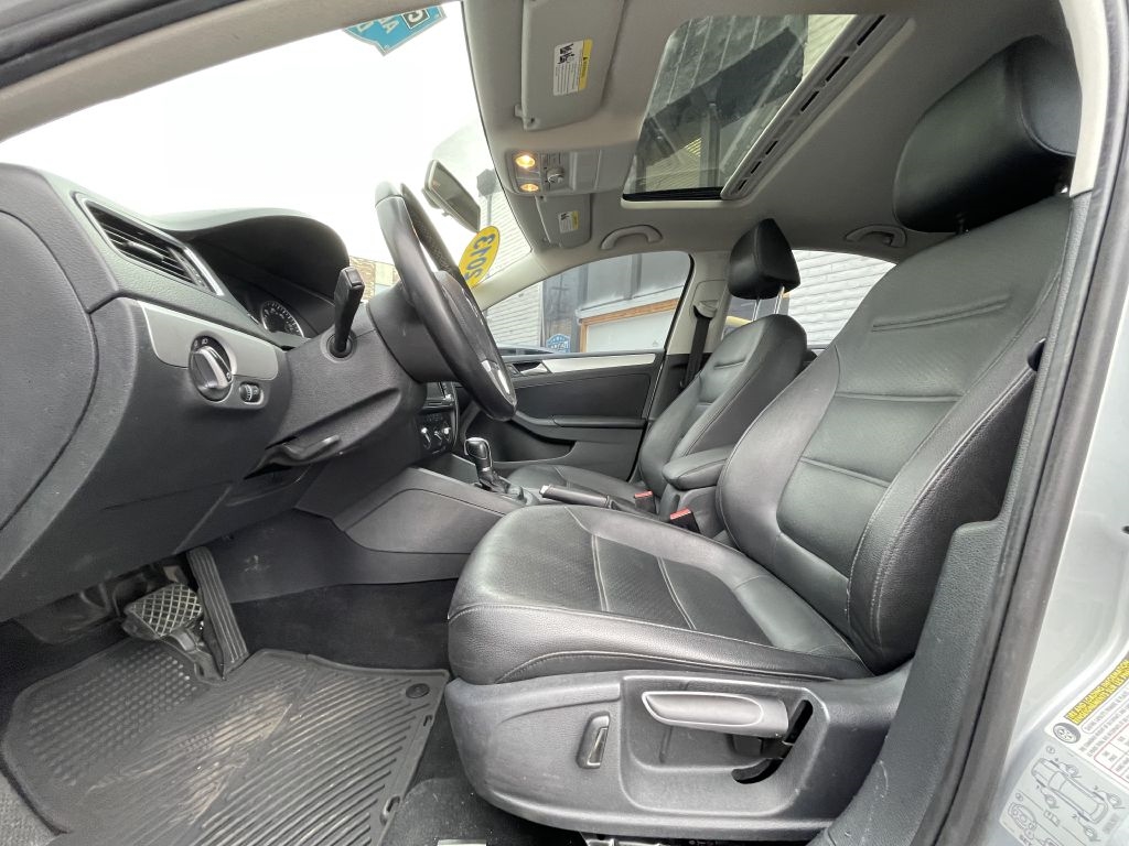 Volkswagen Jetta SE 2013