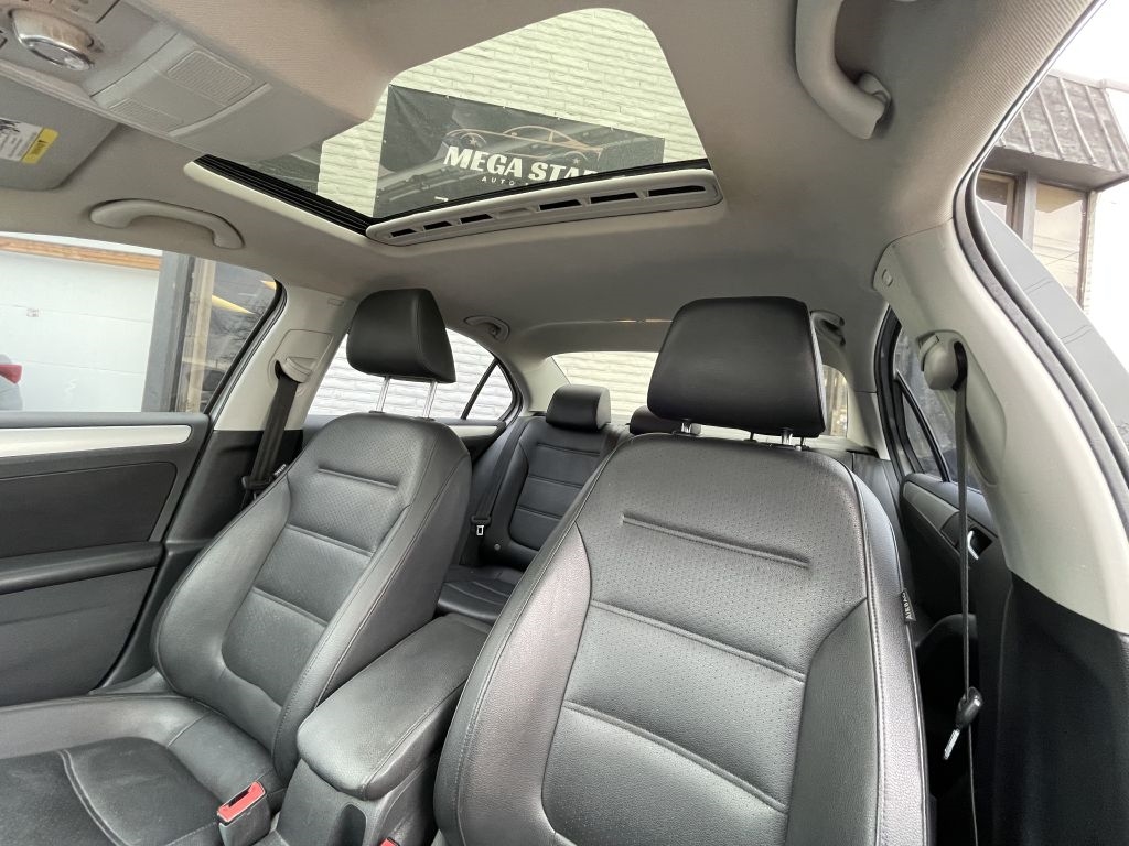 Volkswagen Jetta SE 2013