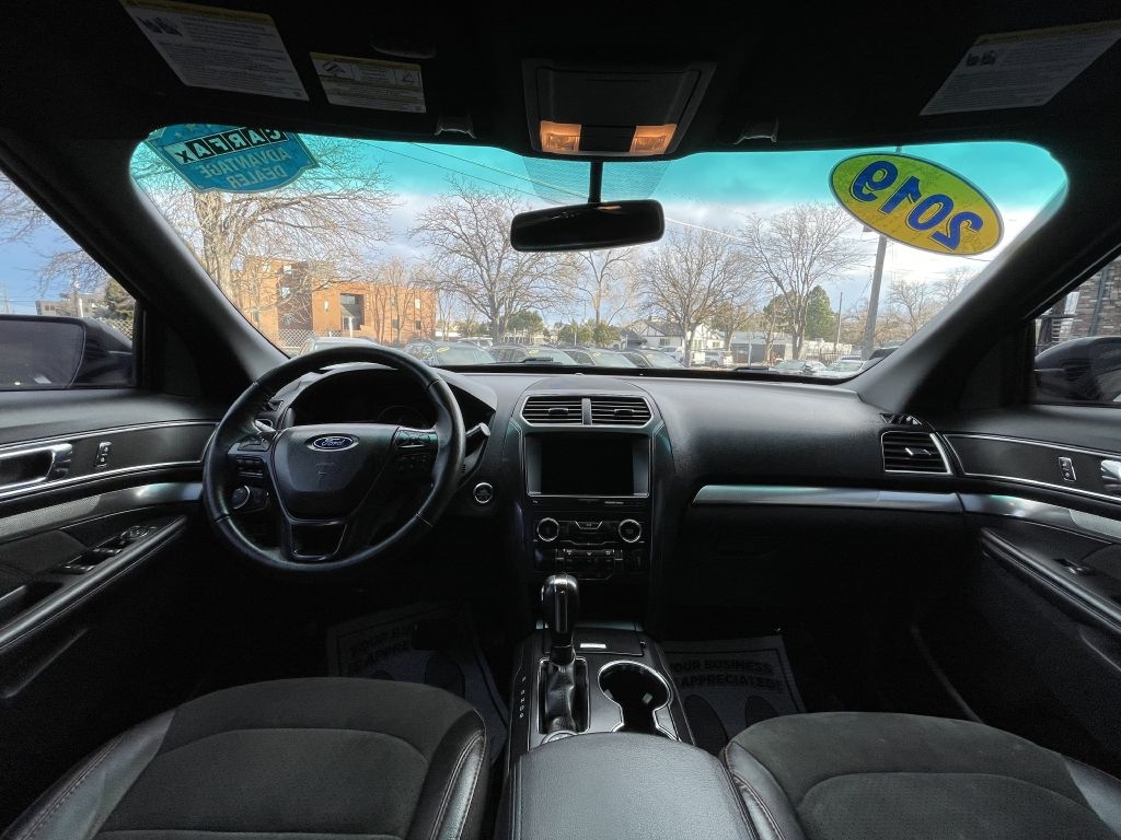 Ford Explorer XLT 4WD 2019