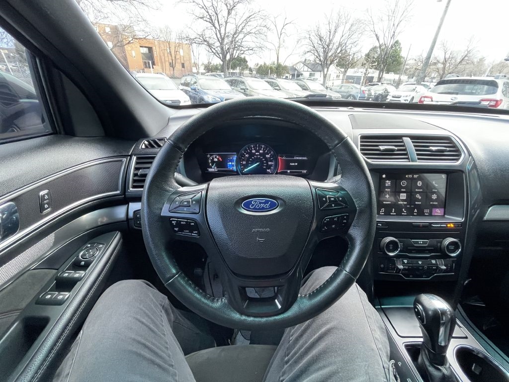Ford Explorer XLT 4WD 2019
