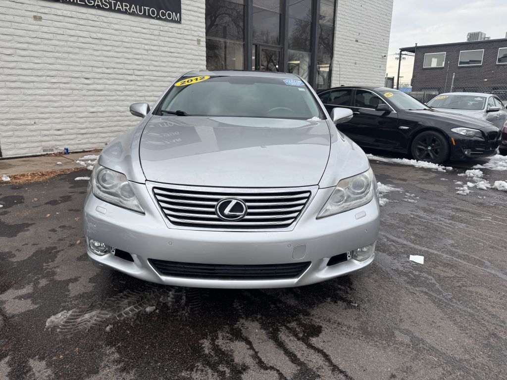Lexus LS 460 Luxury Sedan 2012