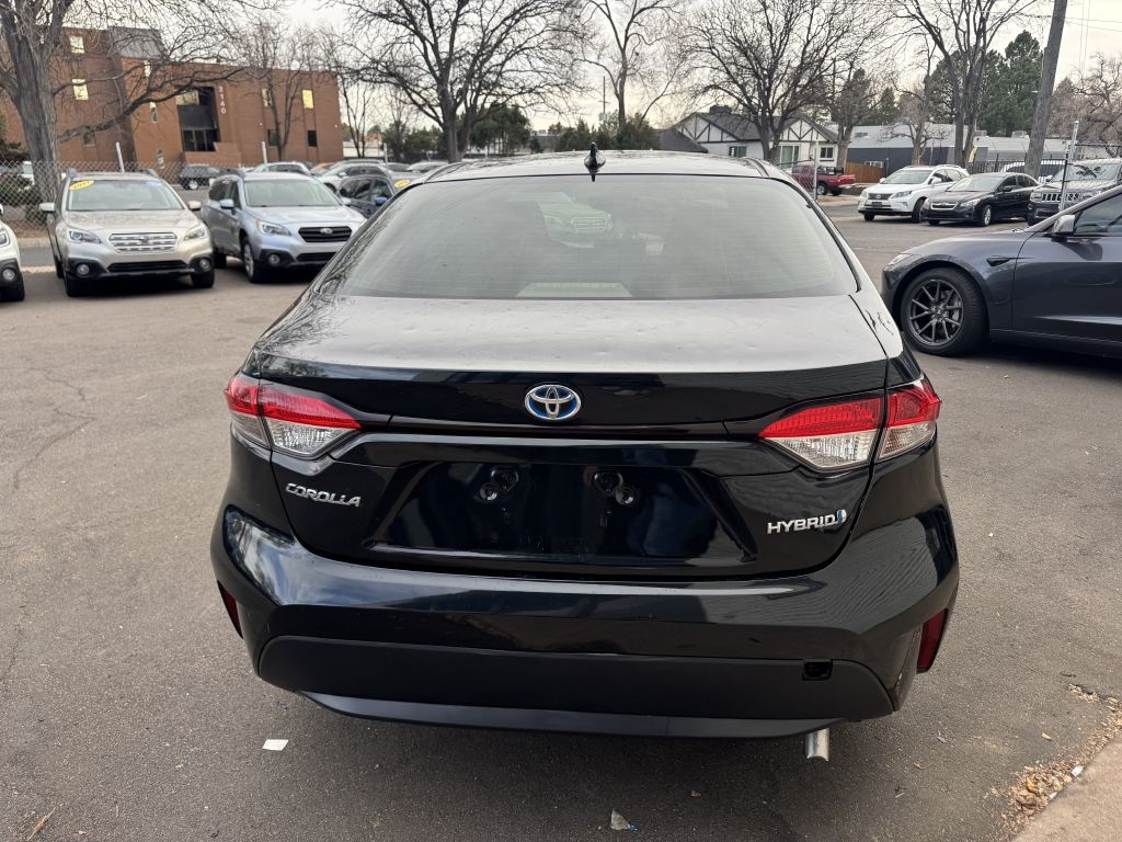 Toyota Corolla LE Hybrid 2021