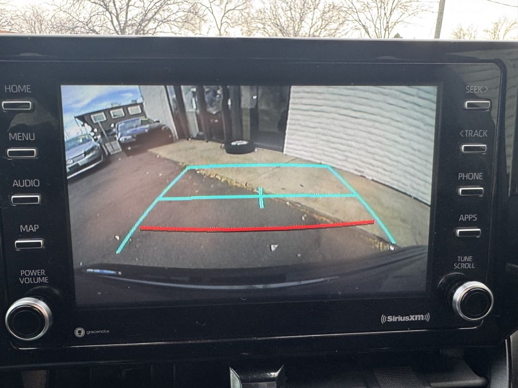 Toyota Corolla LE Hybrid 2021