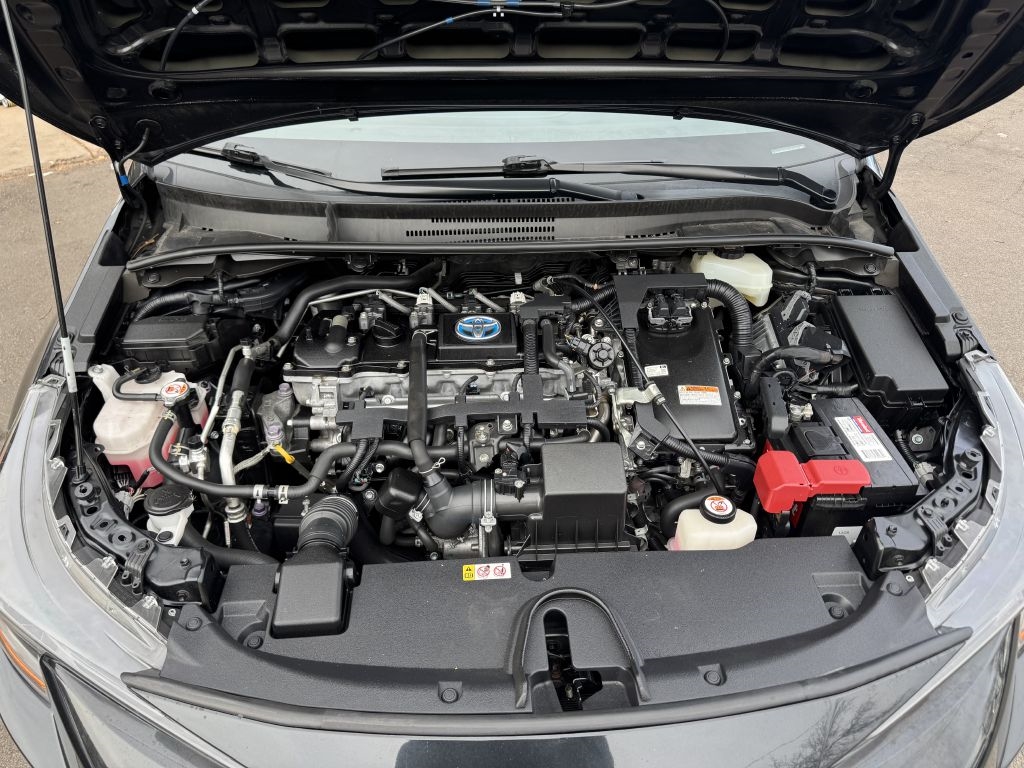 Toyota Corolla LE Hybrid 2021