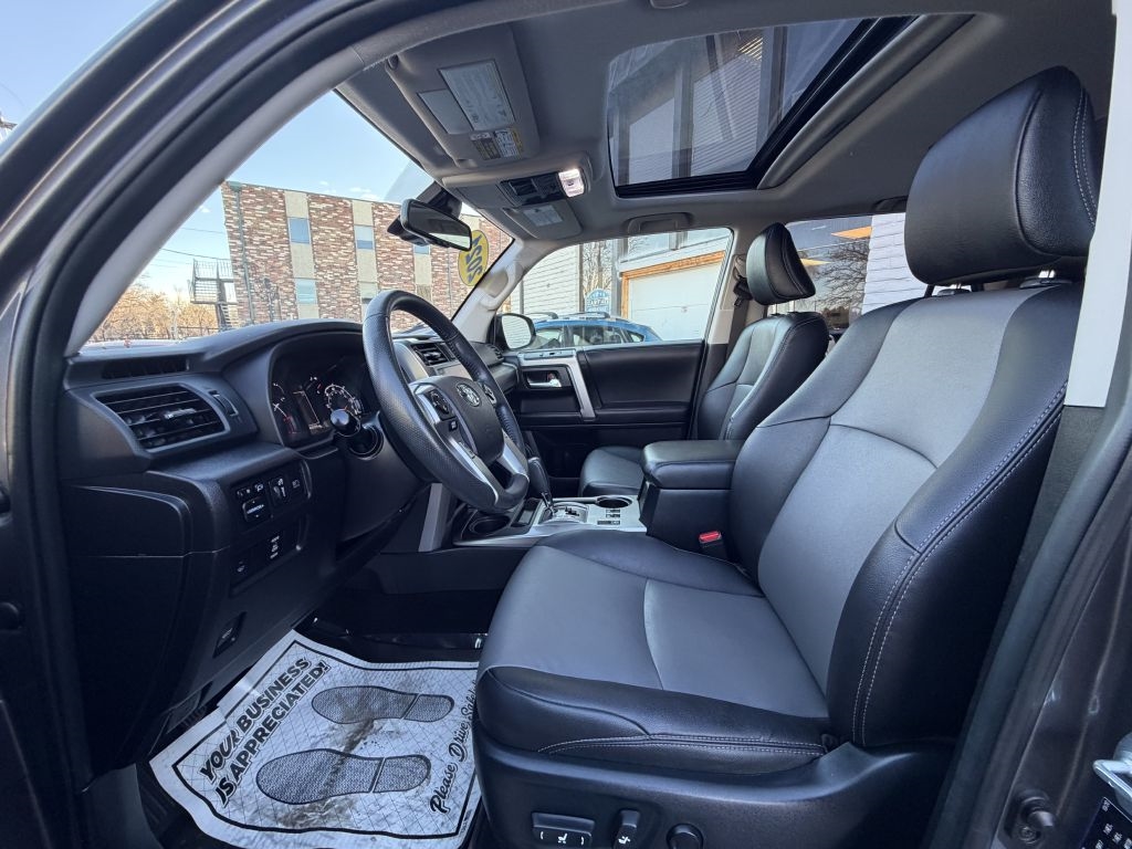 Toyota 4Runner SR5 Premium 4WD 2021