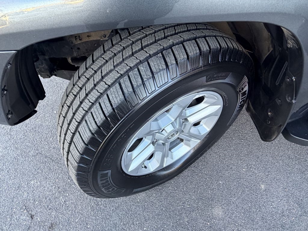 Toyota 4Runner SR5 Premium 4WD 2021