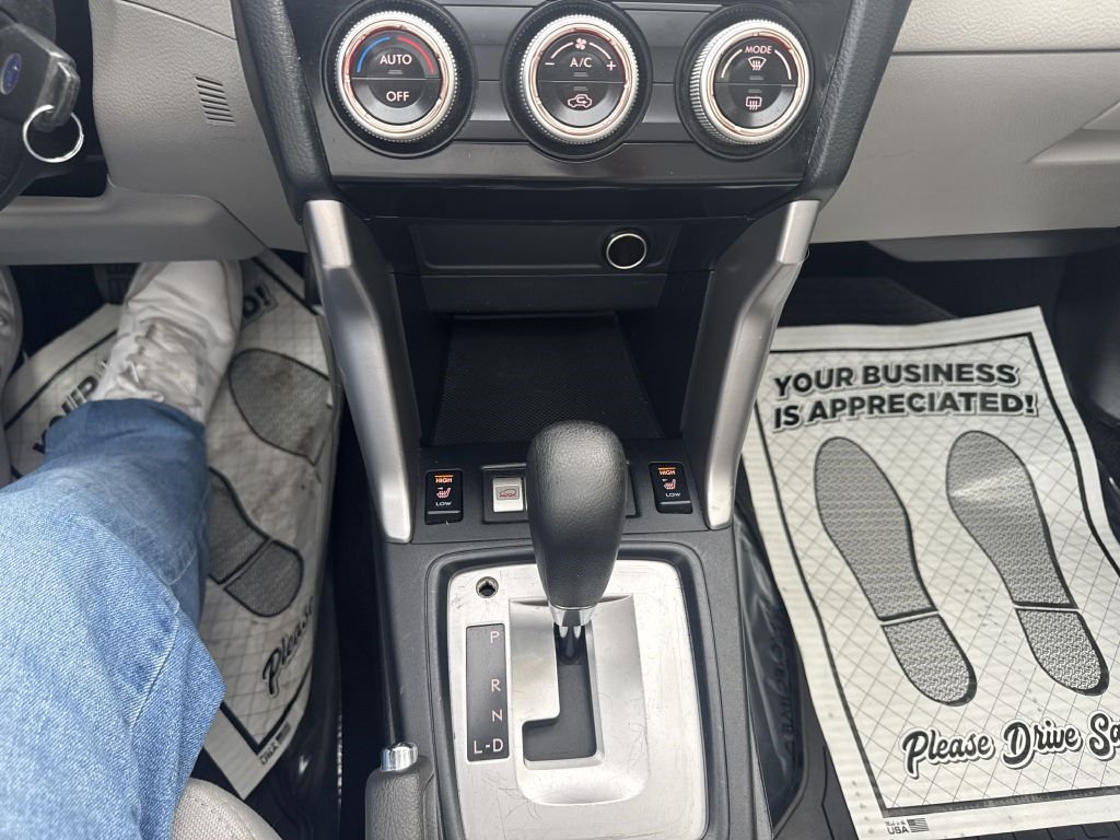 Subaru Forester 2.5i Premium PZEV CVT 2017