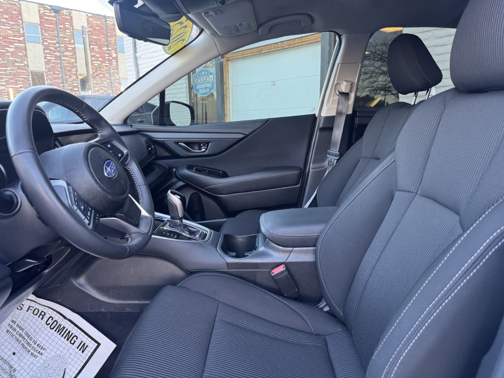 Subaru Legacy Premium 2025