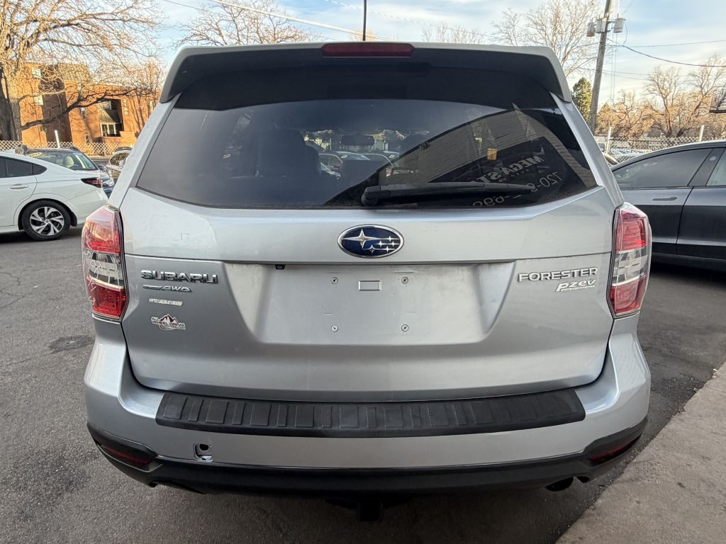 Subaru Forester 2.5i Limited 2014