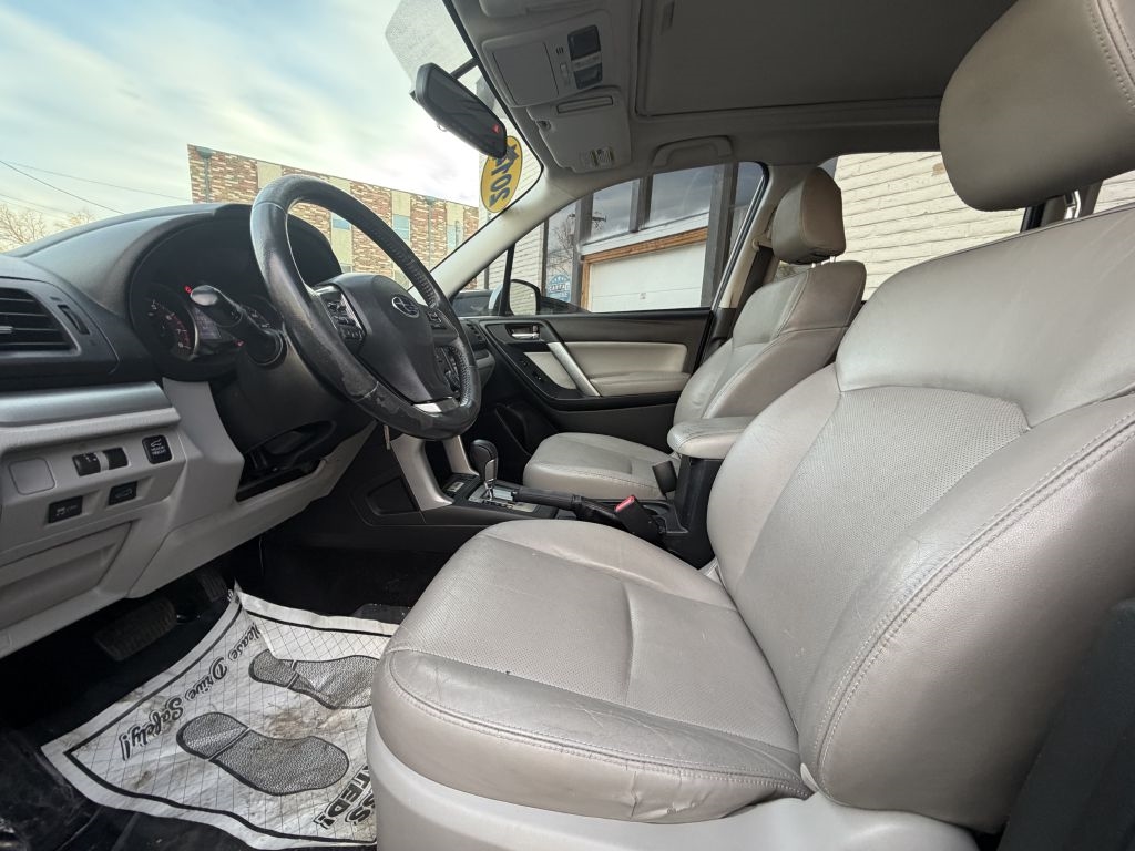 Subaru Forester 2.5i Limited 2014