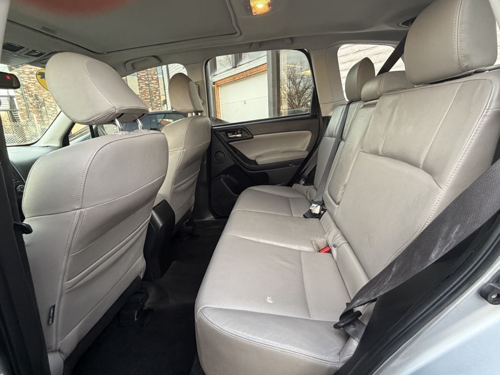 Subaru Forester 2.5i Limited 2014