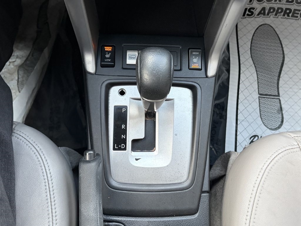 Subaru Forester 2.5i Limited 2014