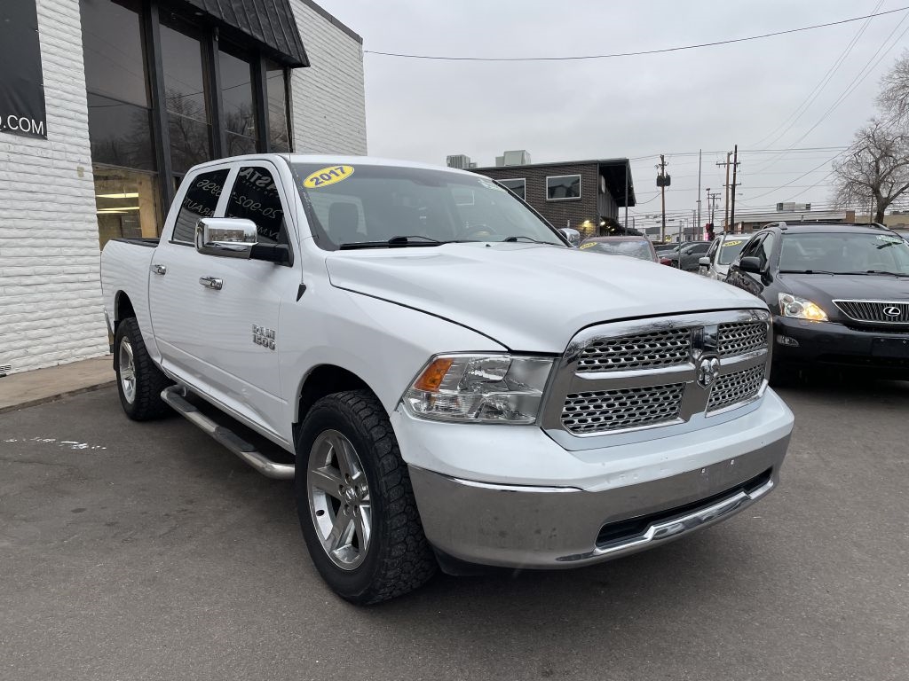 RAM 1500 Tradesman Crew Cab SWB 4WD 2017