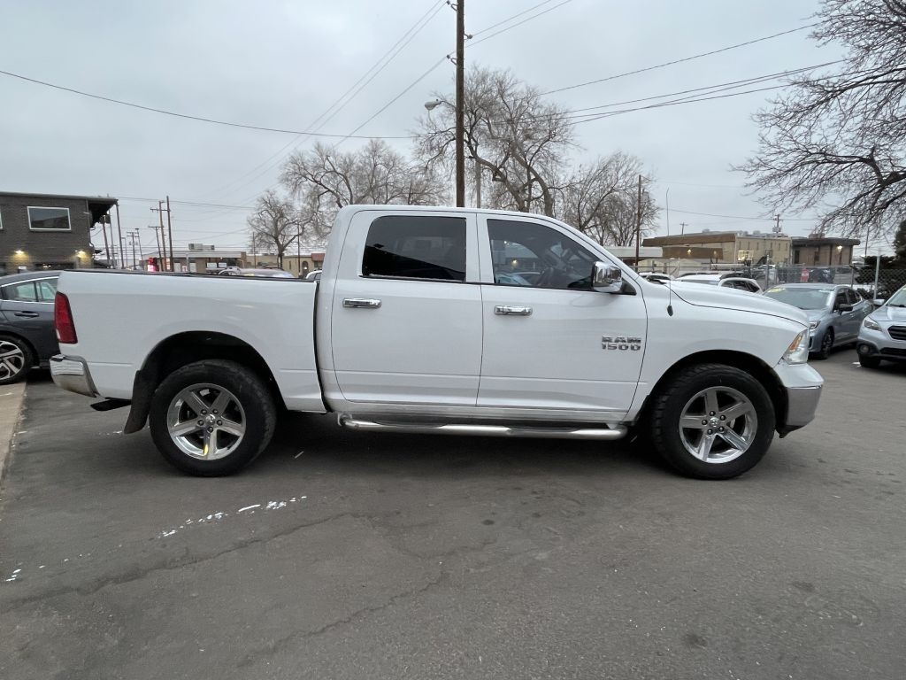 RAM 1500 Tradesman Crew Cab SWB 4WD 2017