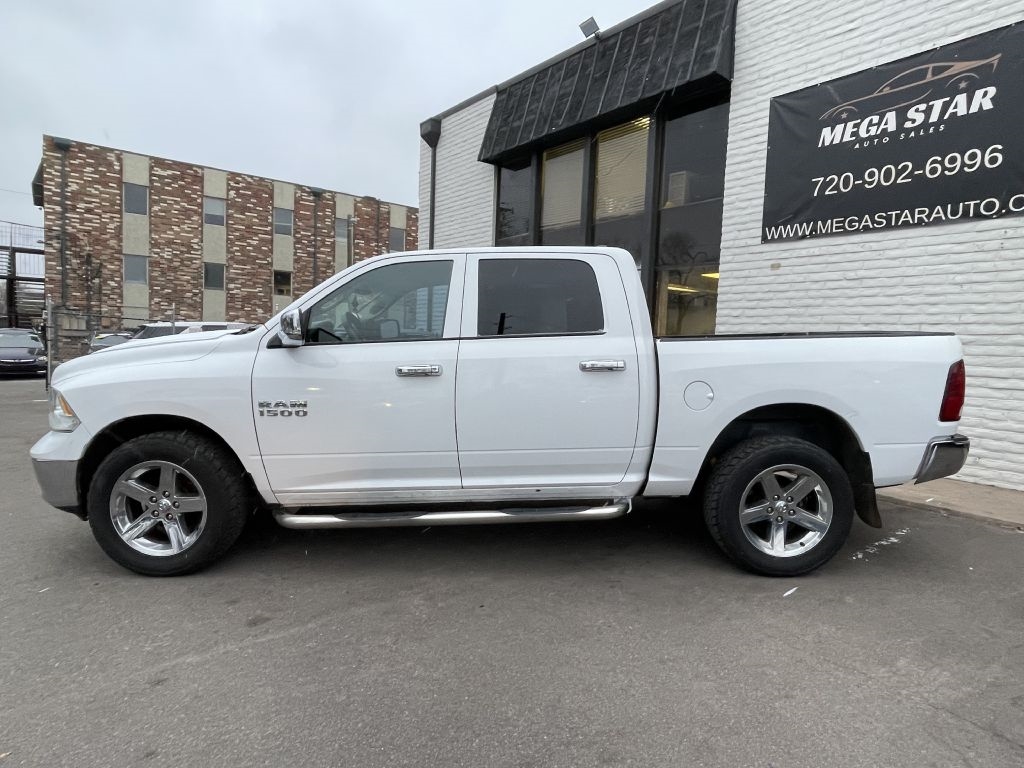 RAM 1500 Tradesman Crew Cab SWB 4WD 2017