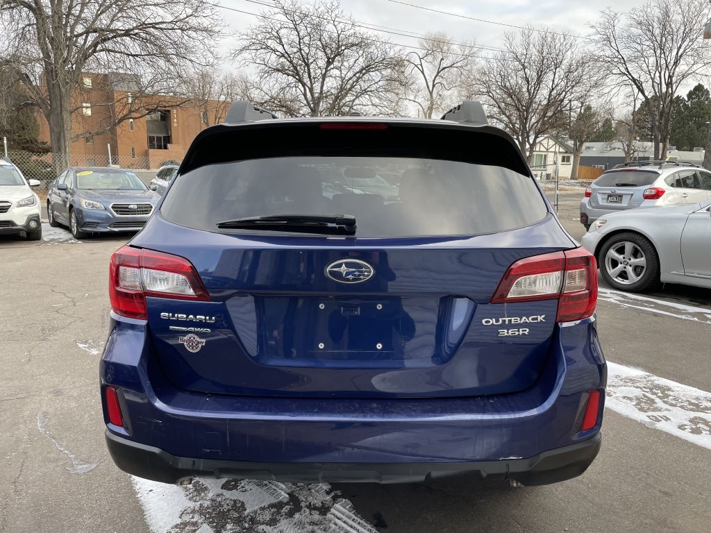 Subaru Outback 3.6R Limited 2015