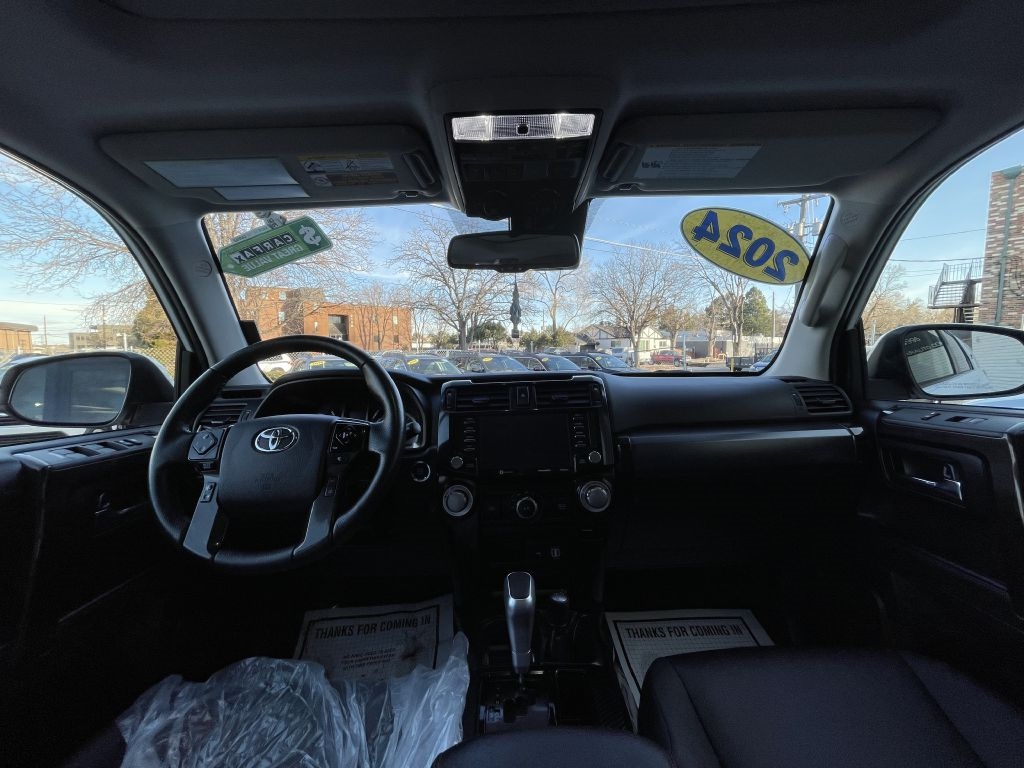 Toyota 4Runner TRD Off-road Premium 4WD 2024
