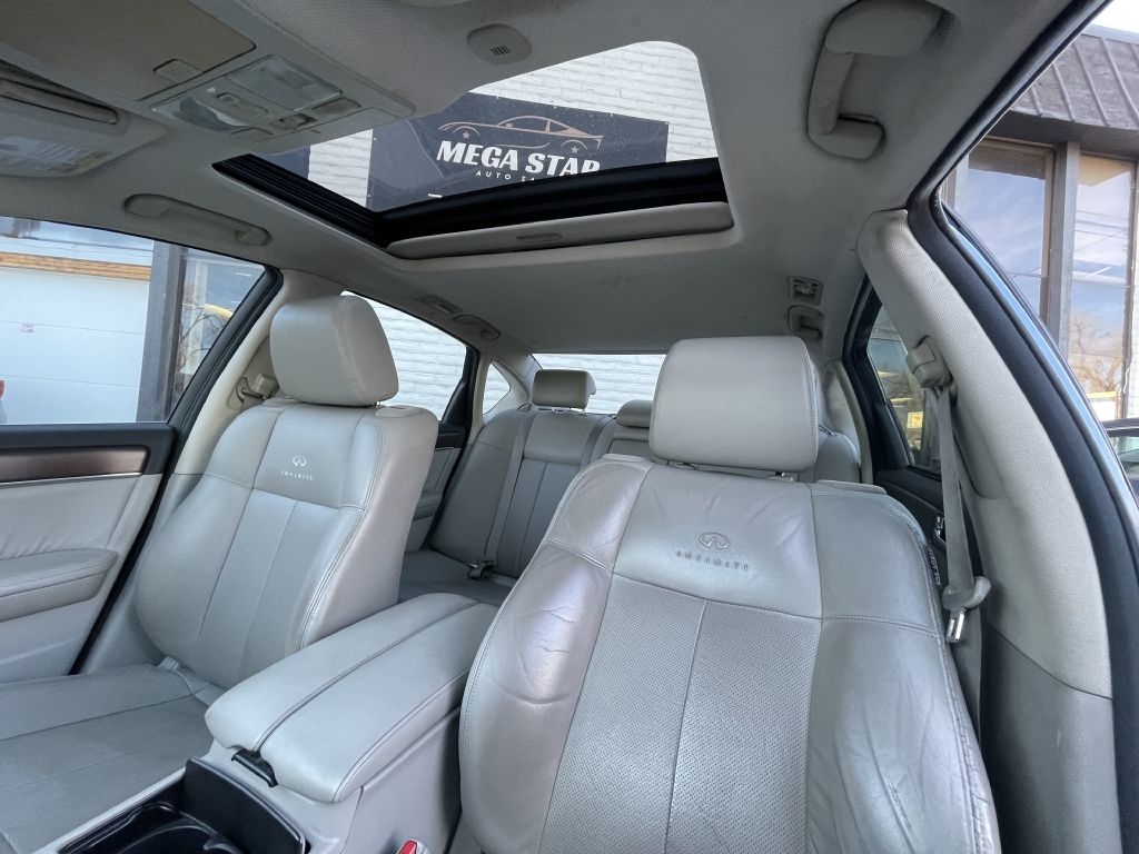 Infiniti M 45 AWD 2008