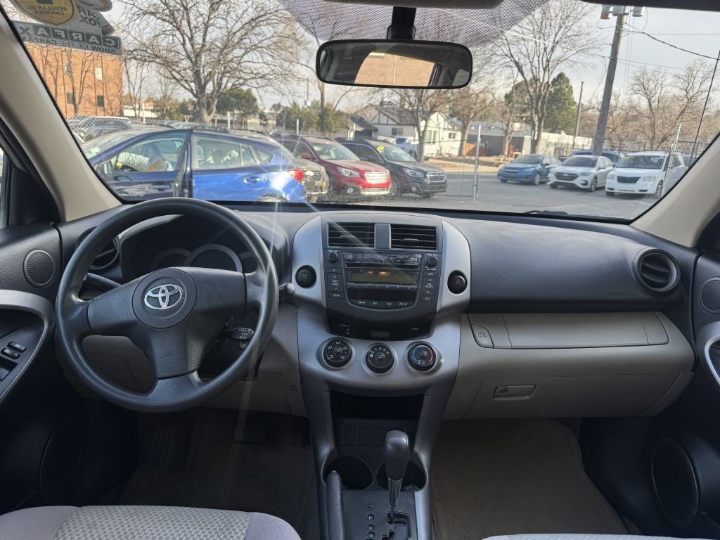 Toyota RAV4 Base I4 2WD 2008