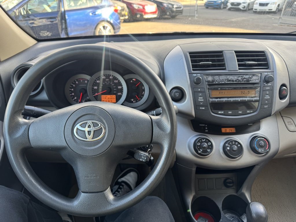 Toyota RAV4 Base I4 2WD 2008