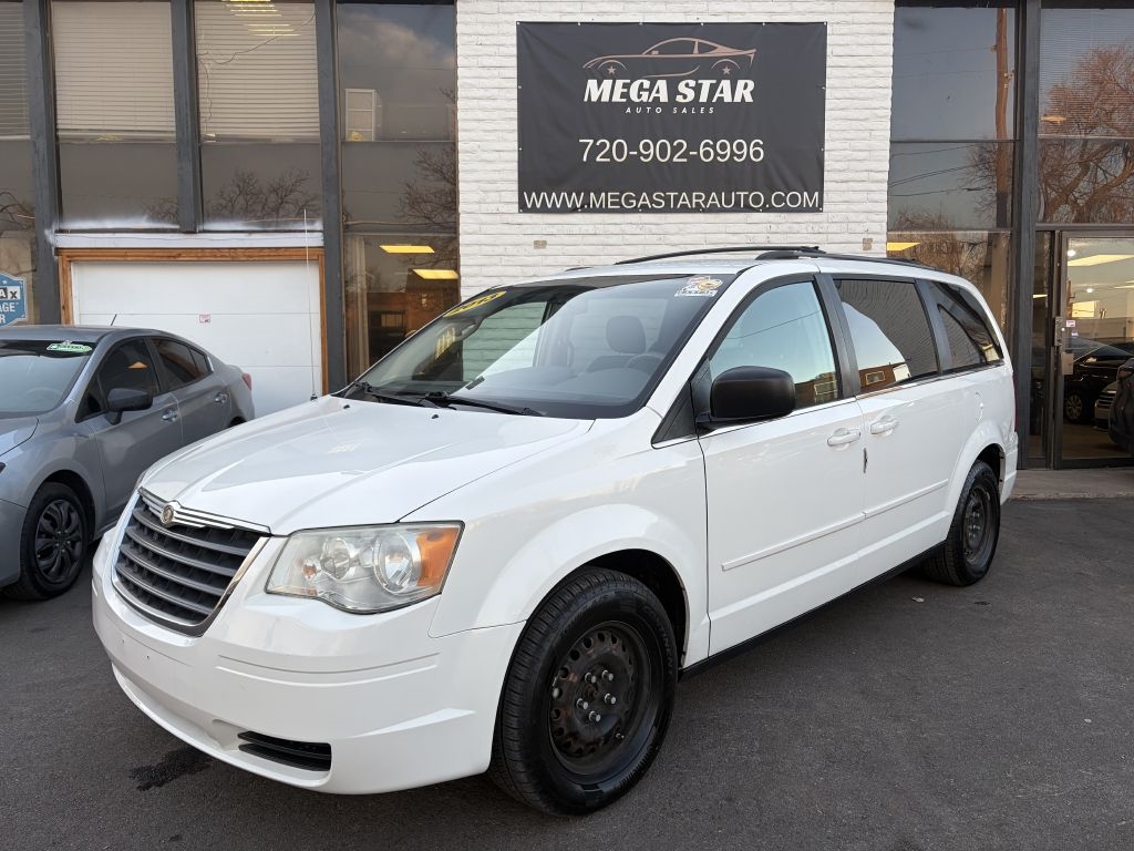 2009 Chrysler Town & Country LX