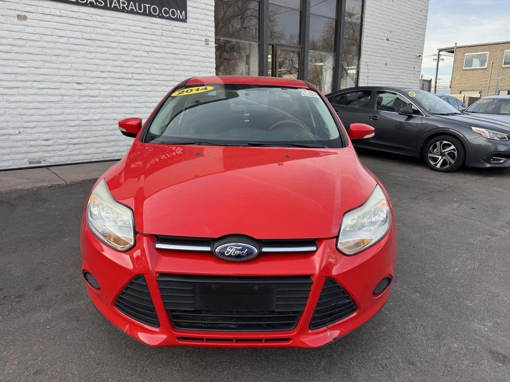 Ford Focus SE Sedan 2014