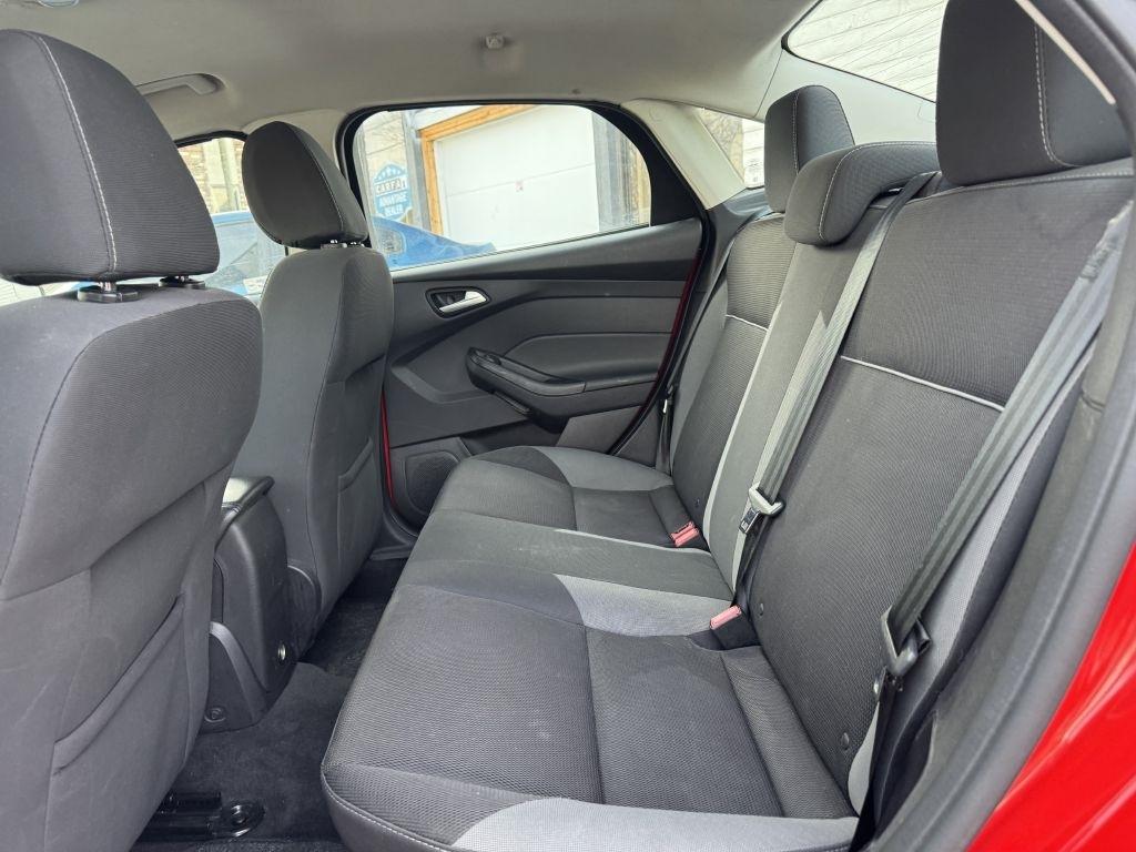 Ford Focus SE Sedan 2014