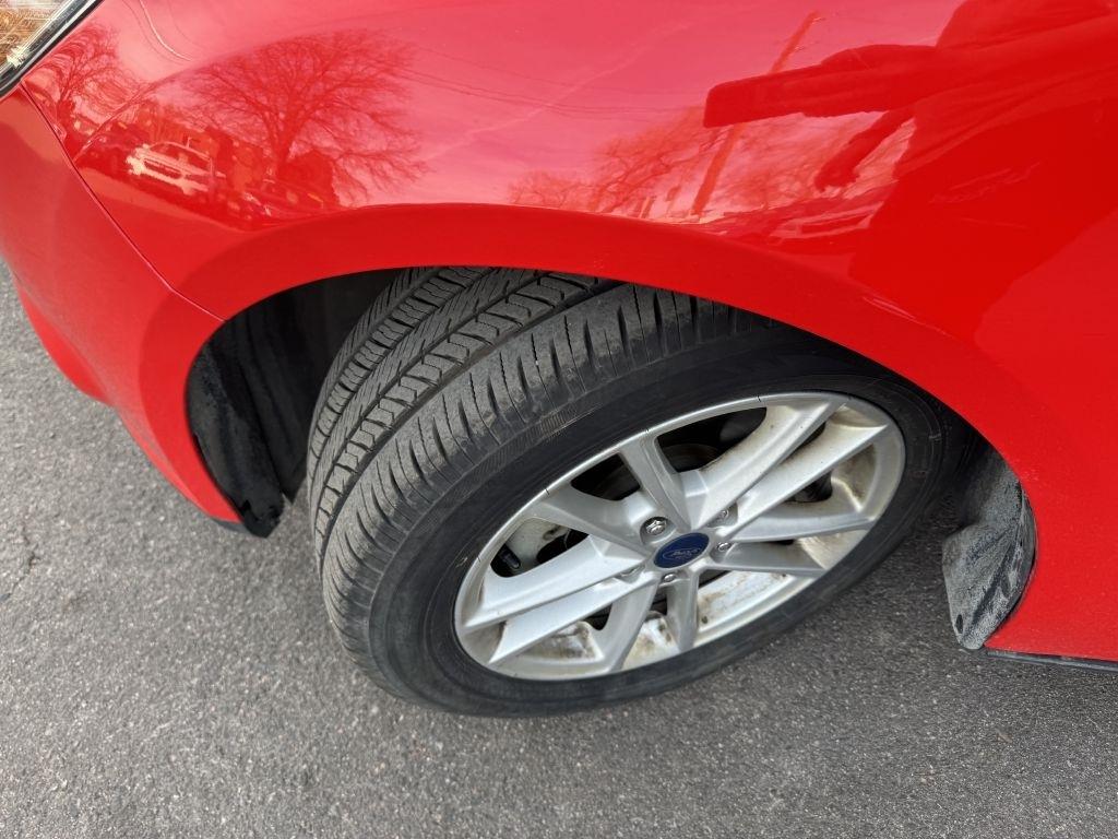 Ford Focus SE Sedan 2014