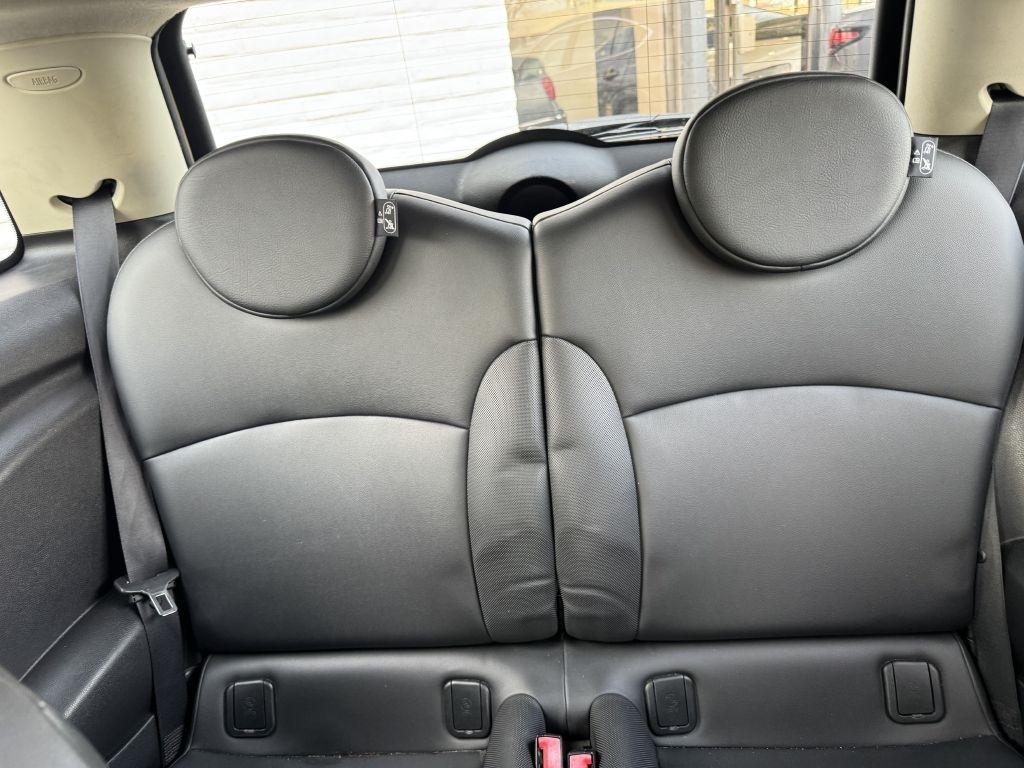 MINI Cooper Base 2012