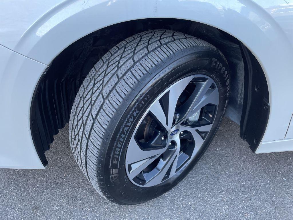 Subaru Legacy Premium 2022